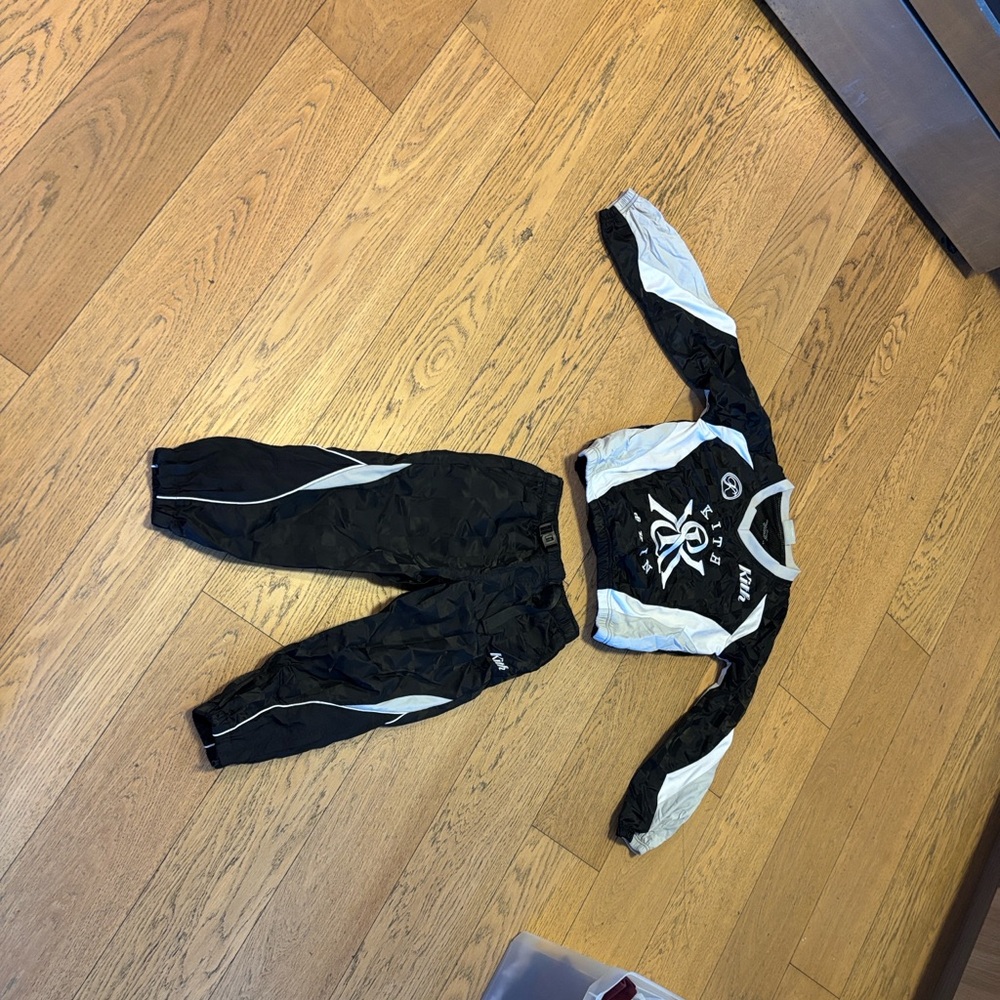 Kids kith Black and White Logo Jersey